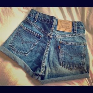 Levis vintage shorts
